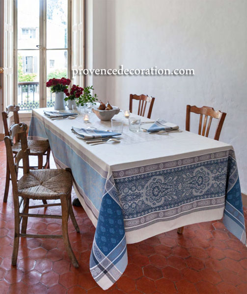 Tapis de table 75x75 en indienne provençale cadrée Marat d'Avignon®