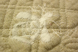 Boutis quilts stitchs